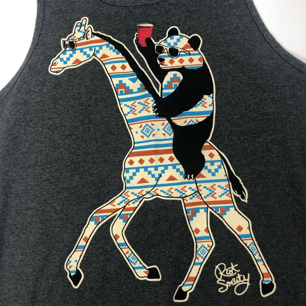 Riot Society T-shirt Panda riding Giraffe Sz M